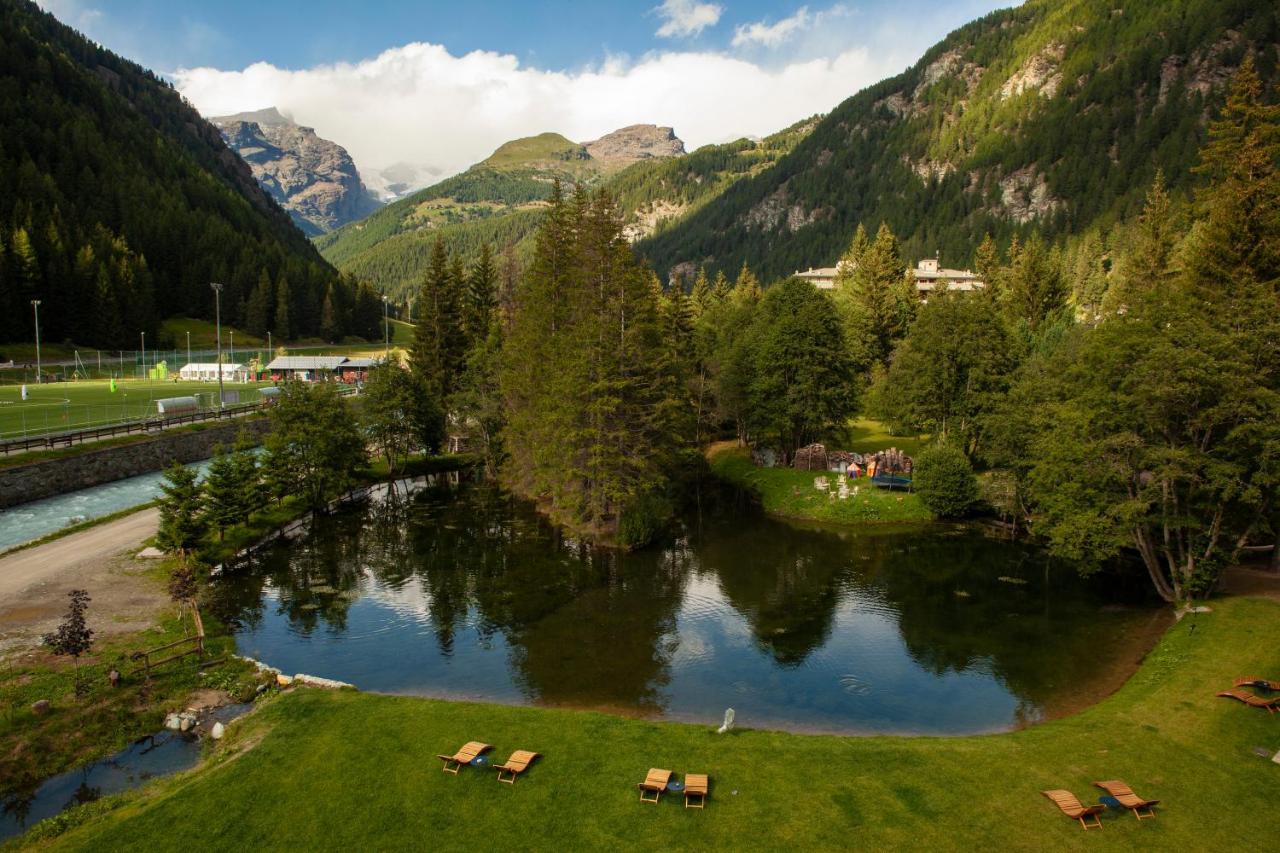 Au Charmant Petit Lac - Ecohotel Parc & Spa Champoluc Exterior foto