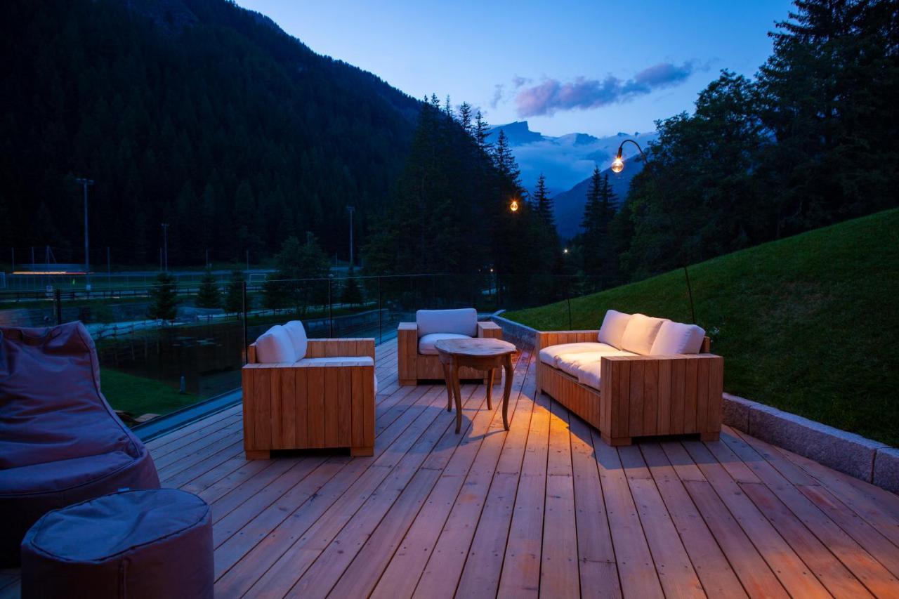 Au Charmant Petit Lac - Ecohotel Parc & Spa Champoluc Exterior foto