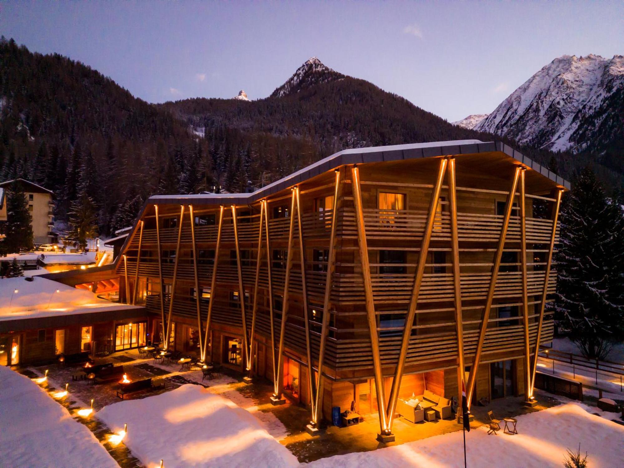 Au Charmant Petit Lac - Ecohotel Parc & Spa Champoluc Exterior foto